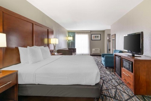 Best Western Ingram Park Inn - image 15