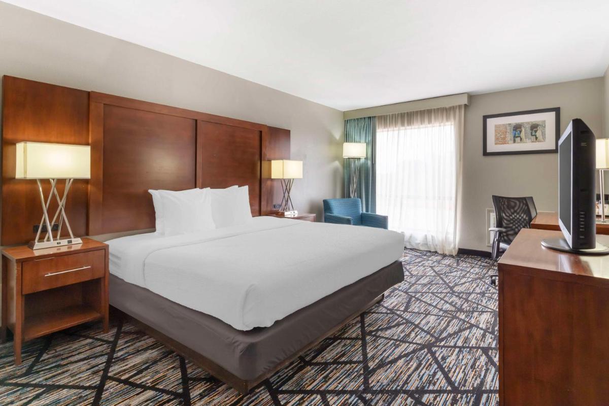 Best Western Ingram Park Inn - image 2