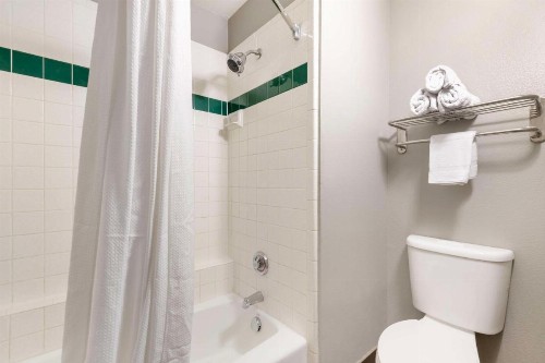 Best Western Ingram Park Inn - image 20