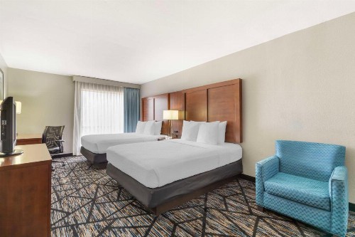 Best Western Ingram Park Inn - image 25