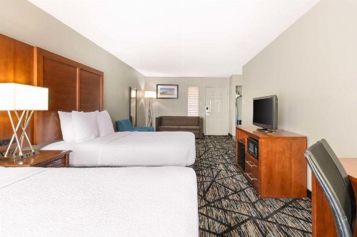 Best Western Ingram Park Inn - image 26