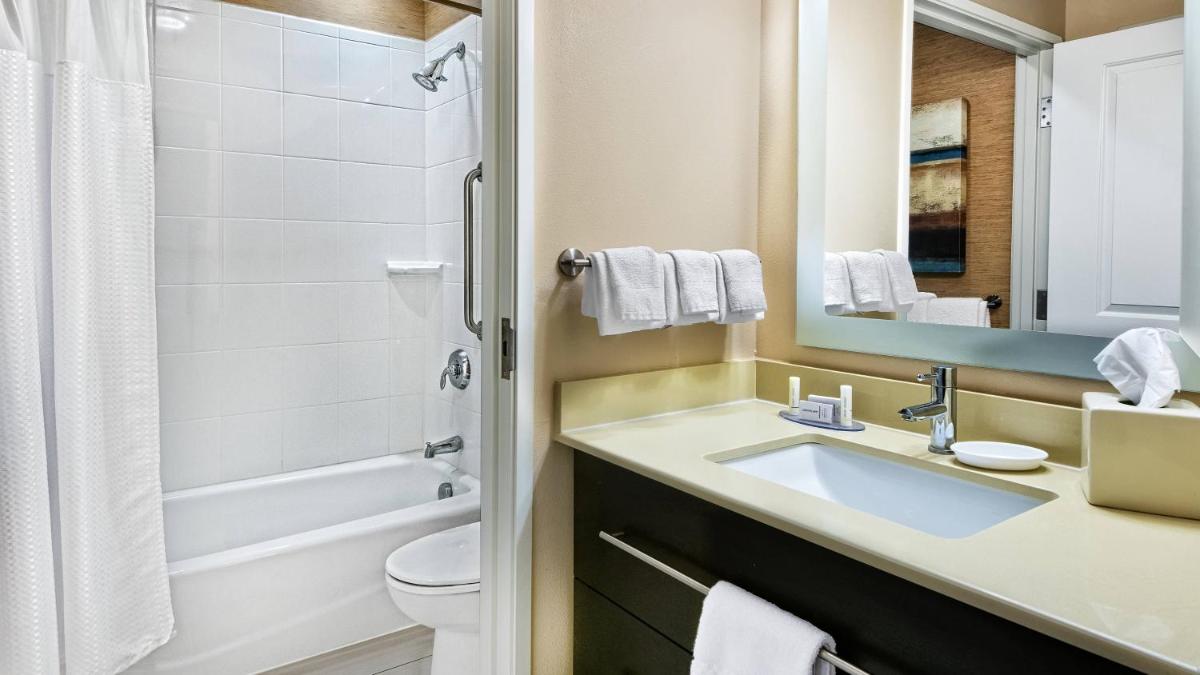 TownePlace Suites by Marriott San Antonio Downtown - image 2