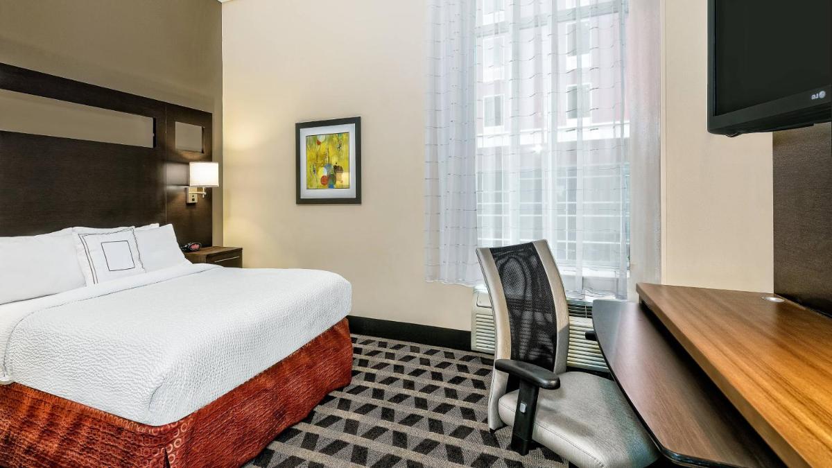 TownePlace Suites by Marriott San Antonio Downtown - image 5