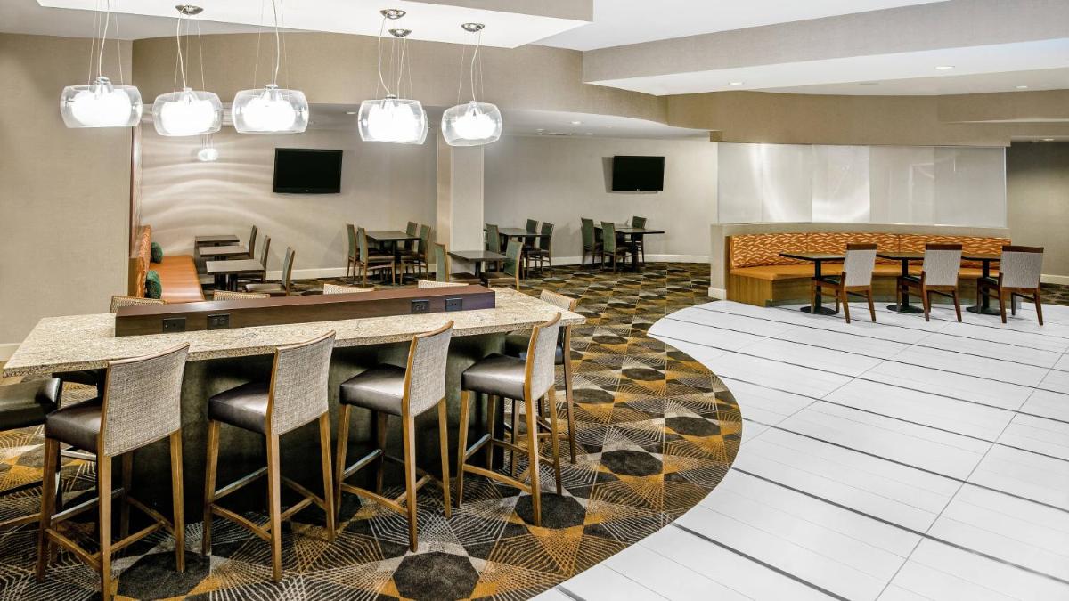TownePlace Suites by Marriott San Antonio Downtown - image 7