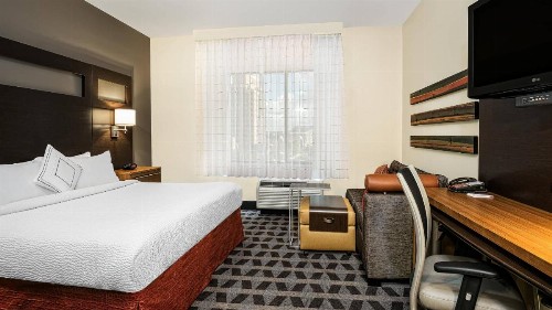 TownePlace Suites by Marriott San Antonio Downtown - image 8