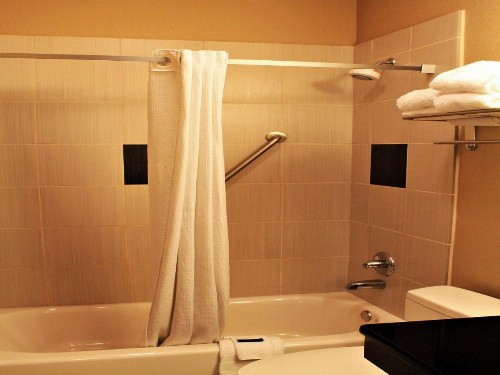 Cityview Inn & Suites Downtown /RiverCenter Area - image 2