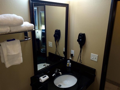 Cityview Inn & Suites Downtown /RiverCenter Area - image 7