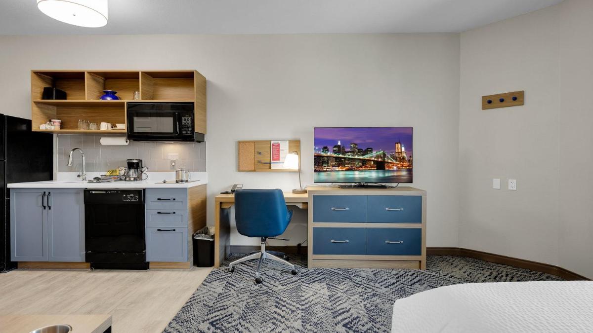 Candlewood Suites San Antonio Downtown an IHG Hotel - image 2