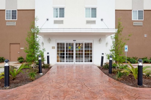 Candlewood Suites San Antonio Downtown an IHG Hotel - image 37