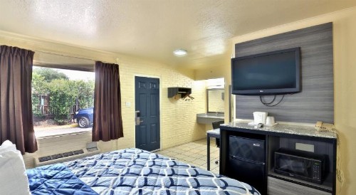 OYO Hotel San Antonio Airport South - image 2