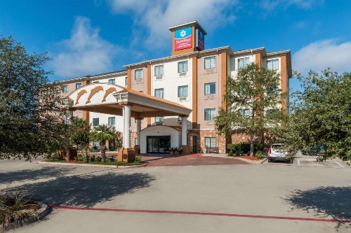 SureStay Plus Hotel by Best Western Near SeaWorld San Antonio - image 1