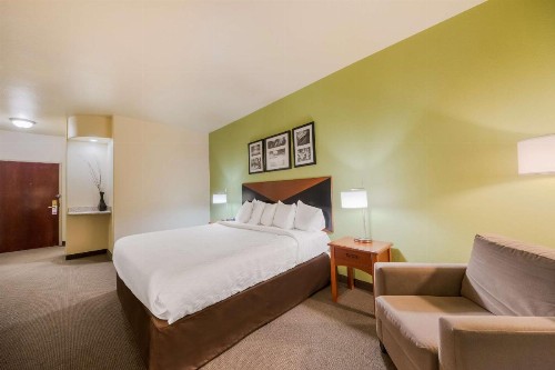 SureStay Plus Hotel by Best Western Near SeaWorld San Antonio - image 10