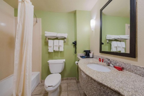 SureStay Plus Hotel by Best Western Near SeaWorld San Antonio - image 20