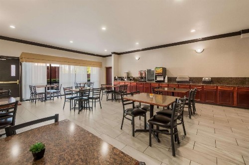 SureStay Plus Hotel by Best Western Near SeaWorld San Antonio - image 22