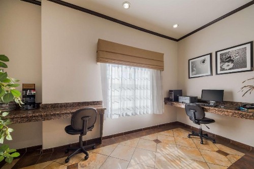 SureStay Plus Hotel by Best Western Near SeaWorld San Antonio - image 26