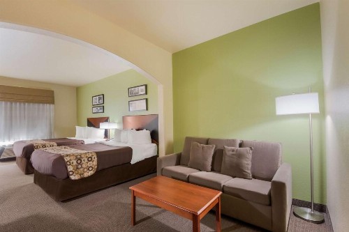 SureStay Plus Hotel by Best Western Near SeaWorld San Antonio - image 27