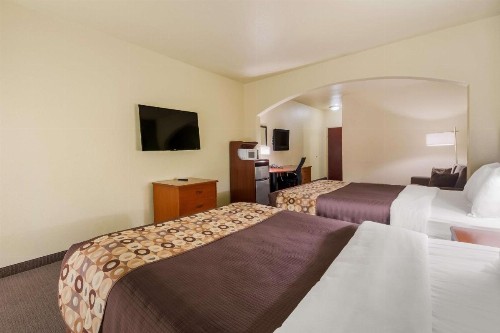 SureStay Plus Hotel by Best Western Near SeaWorld San Antonio - image 8