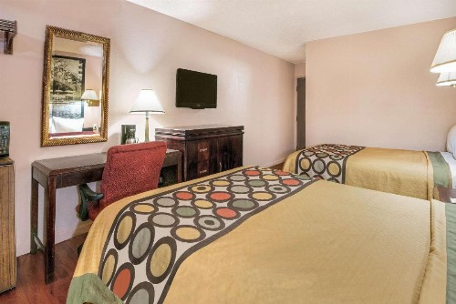 Super 8 by Wyndham San Antonio/I-35 North - image 21