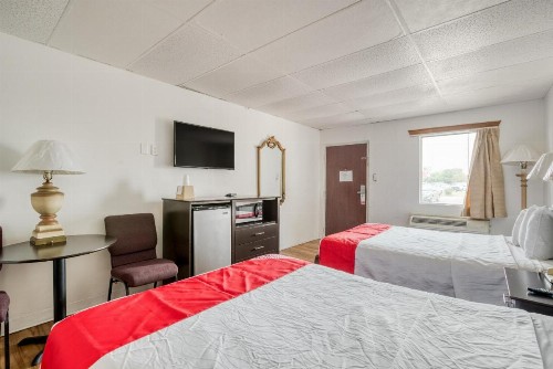 OYO Hotel San Antonio Lackland Air Force Base West - image 10