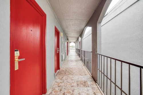 OYO Hotel San Antonio Lackland Air Force Base West - image 14