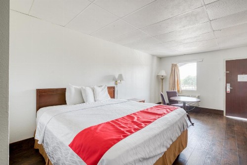OYO Hotel San Antonio Lackland Air Force Base West - image 25