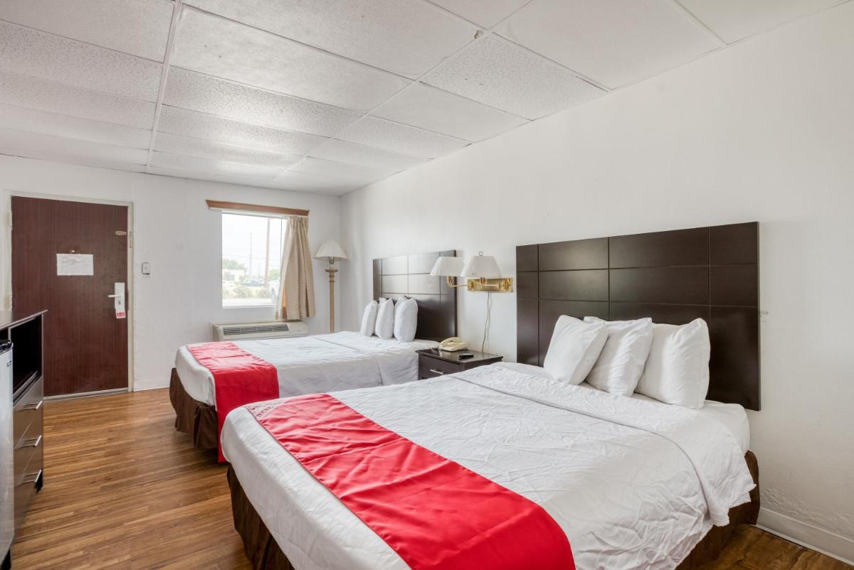 OYO Hotel San Antonio Lackland Air Force Base West - image 6