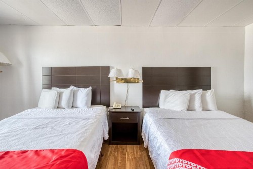 OYO Hotel San Antonio Lackland Air Force Base West - image 8