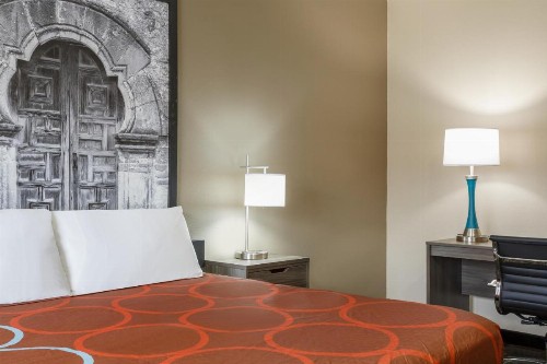 Super 8 by Wyndham San Antonio Airport North - image 21