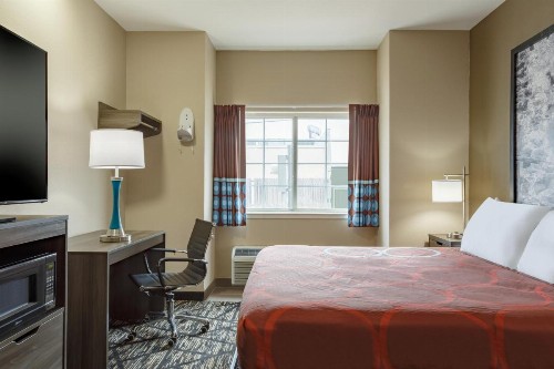 Super 8 by Wyndham San Antonio Airport North - image 23