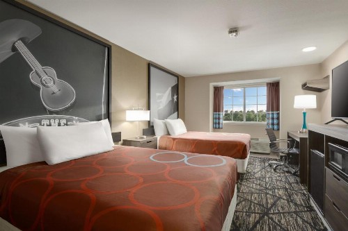 Super 8 by Wyndham San Antonio Airport North - image 5