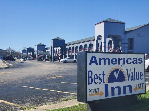 Americas Best Value Inn AT&T Center - image 11