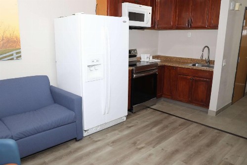 Days Inn & Suites by Wyndham San Antonio North/Stone Oak - image 26