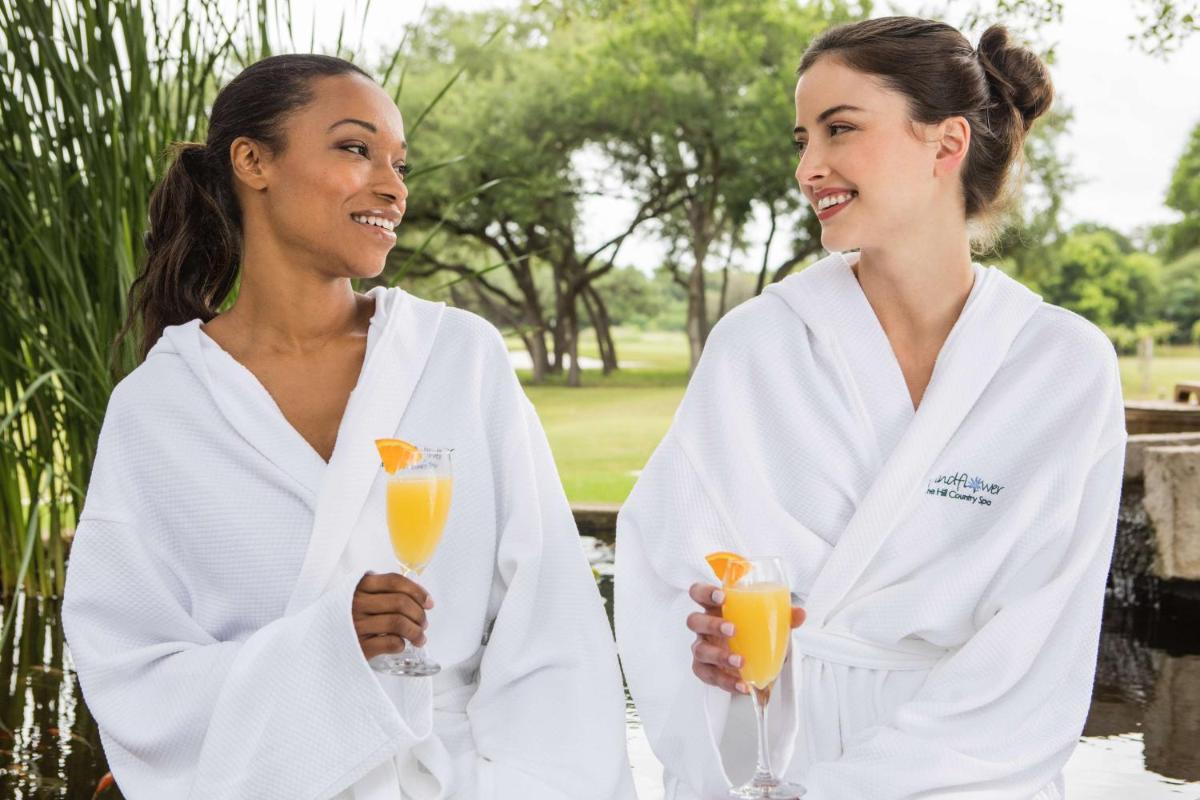 Hyatt Regency Hill Country Resort & Spa - image 3