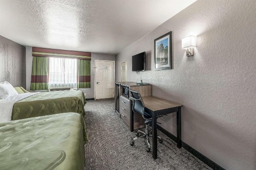 Quality Inn I-10 East near AT&T Center - image 19