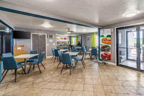 Quality Inn I-10 East near AT&T Center - image 29
