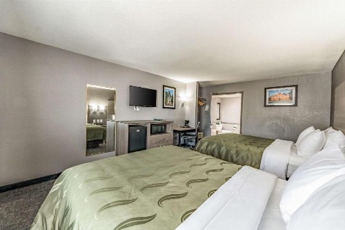 Quality Inn I-10 East near AT&T Center - image 32
