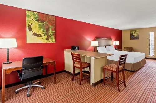 Best Western Plus Fiesta Inn - image 13