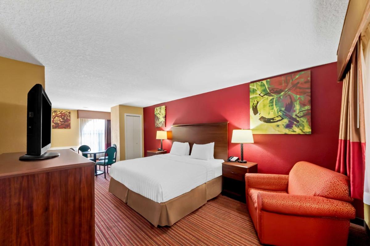 Best Western Plus Fiesta Inn - image 2