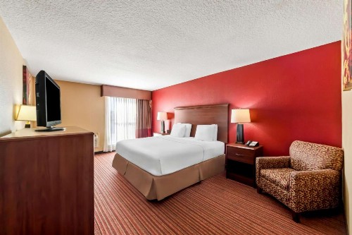Best Western Plus Fiesta Inn - image 20
