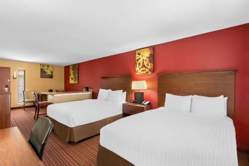 Best Western Plus Fiesta Inn - image 30