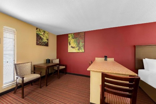Best Western Plus Fiesta Inn - image 32