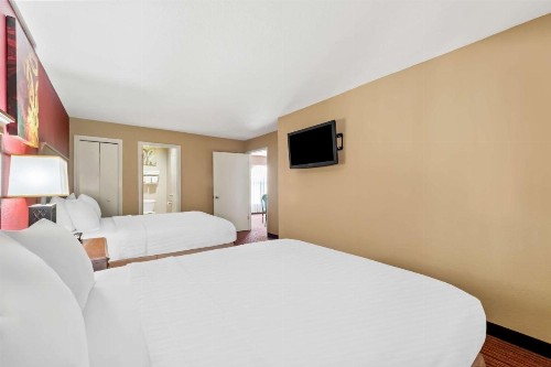 Best Western Plus Fiesta Inn - image 36