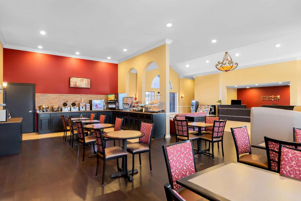 Best Western Plus Fiesta Inn - image 7