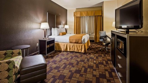 Best Western Windsor Pointe Hotel & Suites - AT&T Center - image 12