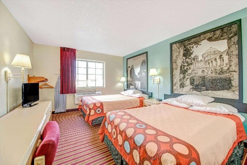 Super 8 by Wyndham San Antonio/Fiesta - image 7