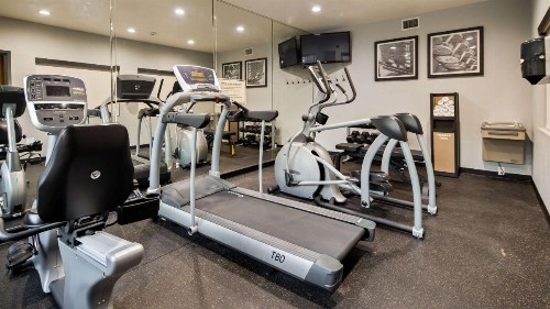 Best Western Plus Hill Country Suites - San Antonio - image 9