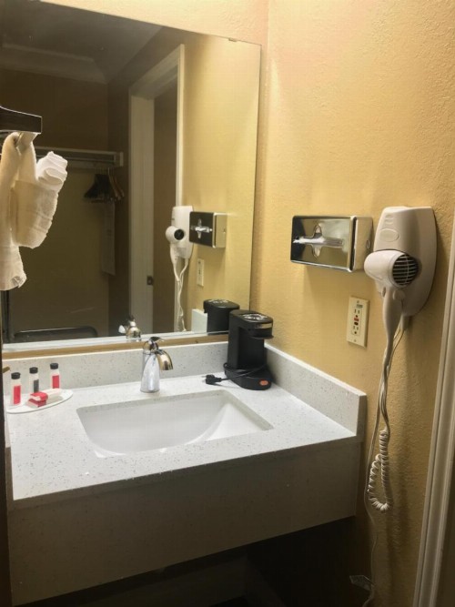 Days Inn by Wyndham San Antonio Airport - image 35