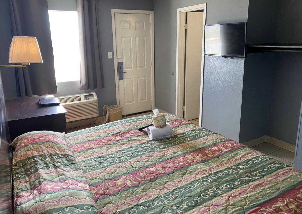 Travel Inn San Antonio - image 4