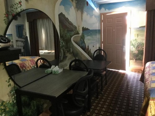 Luxury Inn and Suites Seaworld - image 15