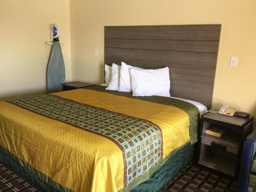 Luxury Inn and Suites Seaworld - image 25